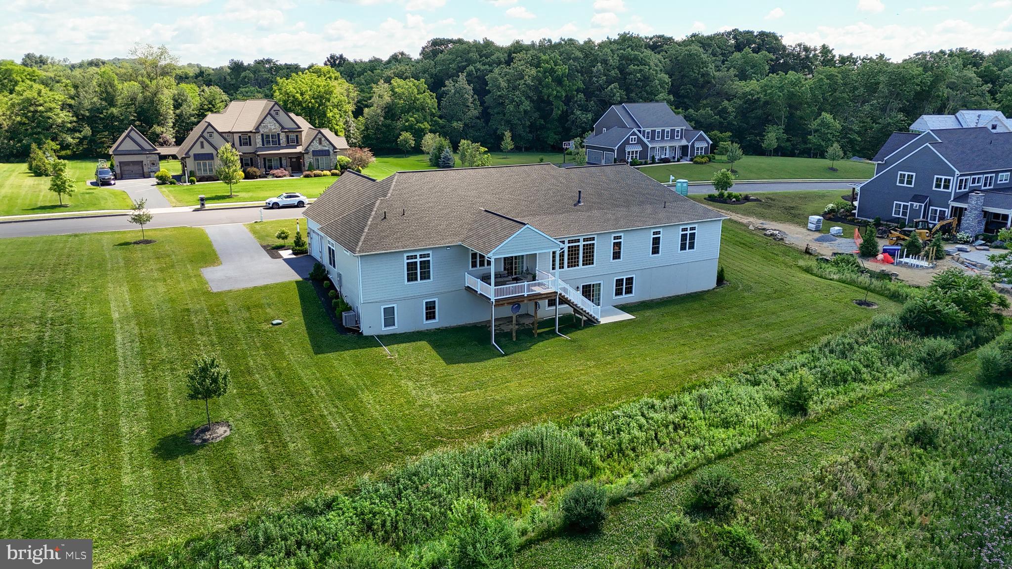 125 Willow Creek Ln