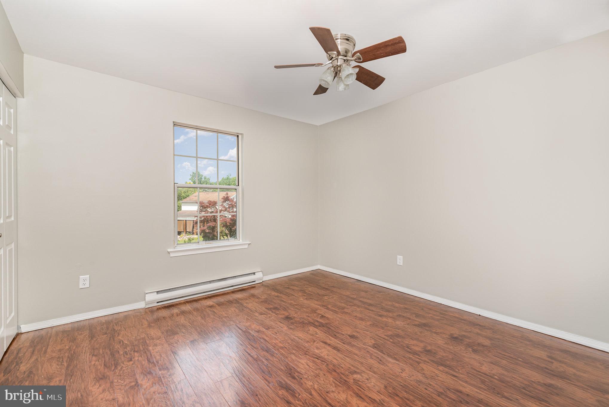 2048 Deer Path Rd