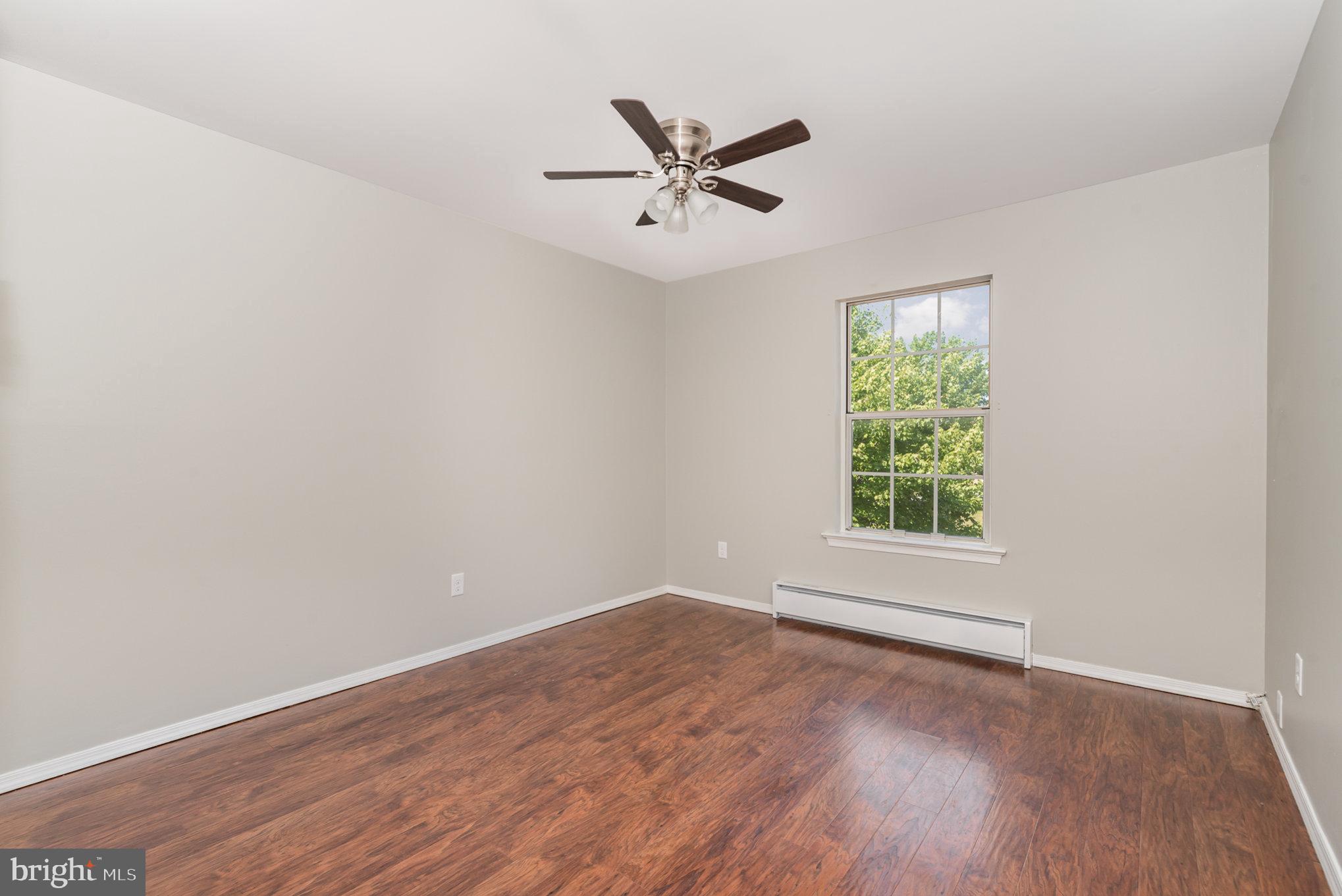 2048 Deer Path Rd