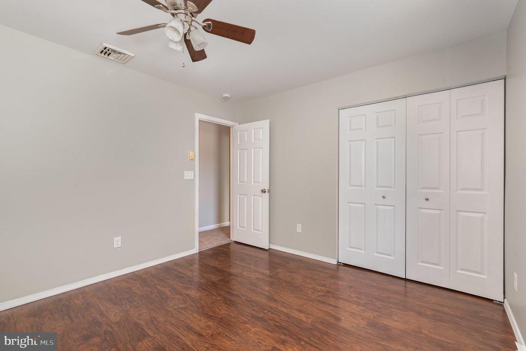 2048 Deer Path Rd
