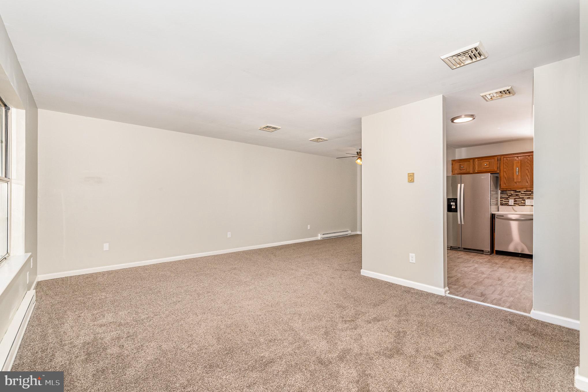 2048 Deer Path Rd
