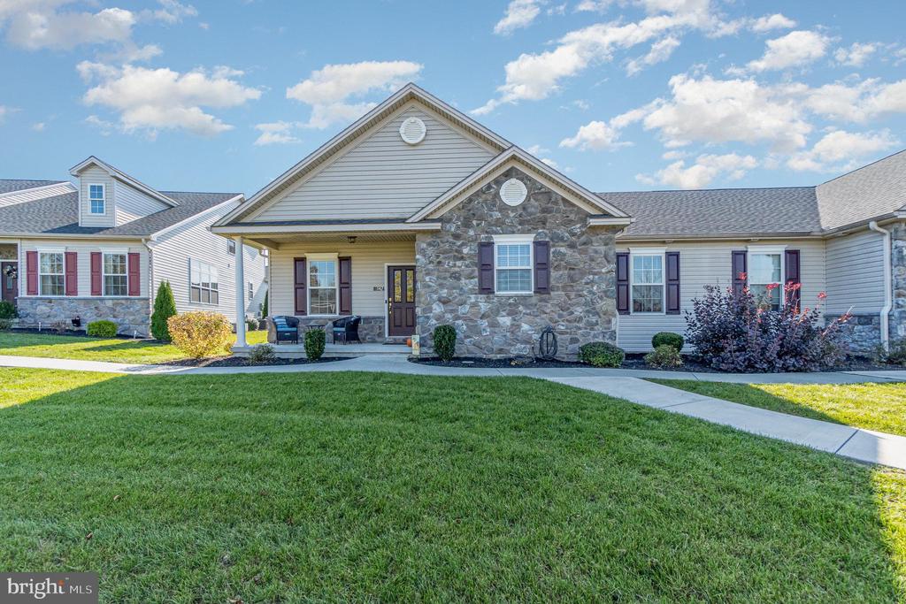 6942 Brei Cir