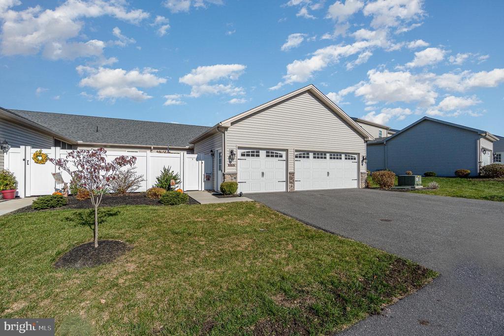 6942 Brei Cir