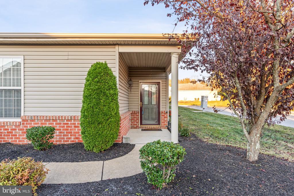 199 Meadowview Dr