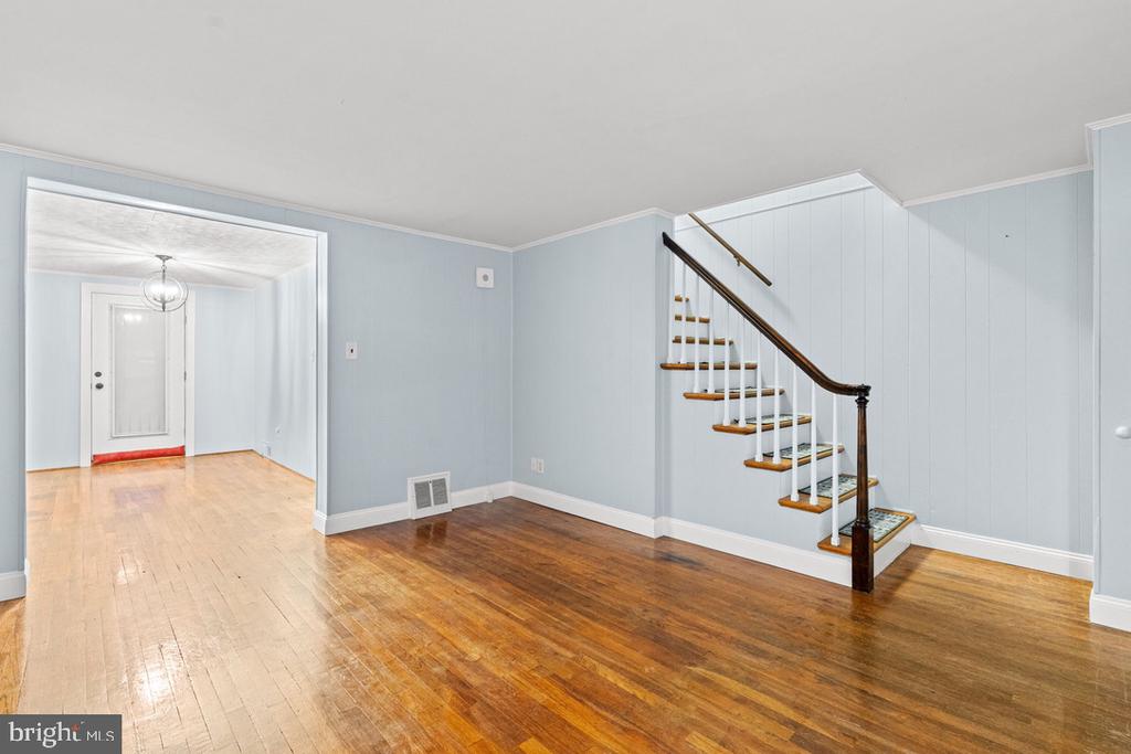 2477 Harris Ter