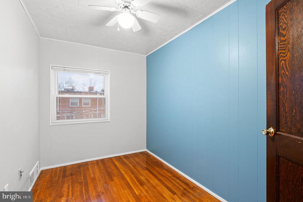 2477 Harris Ter