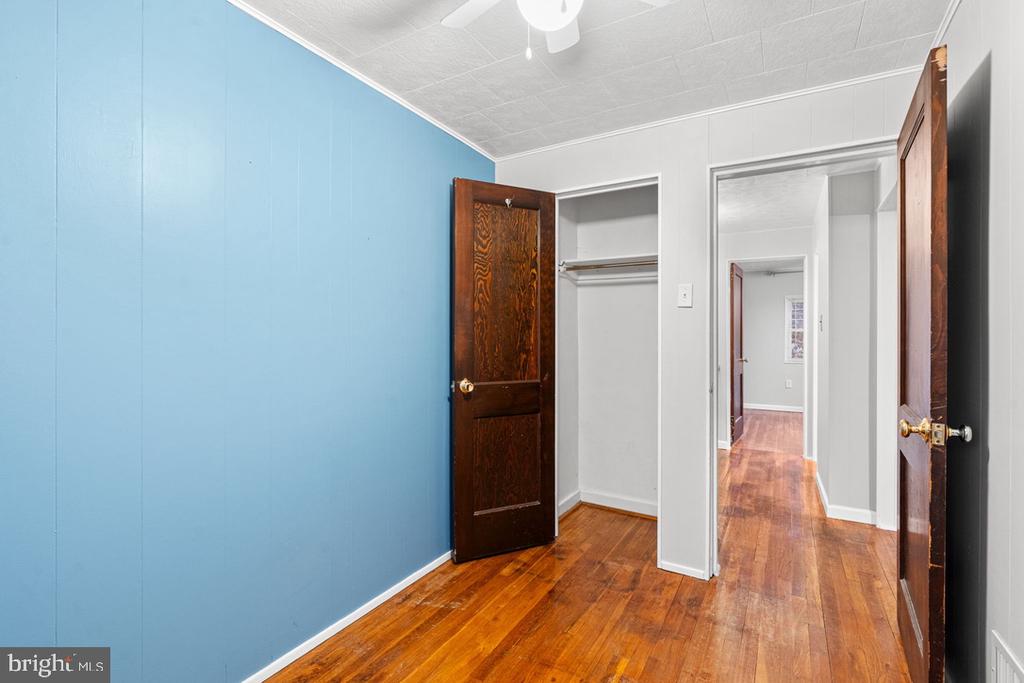 2477 Harris Ter