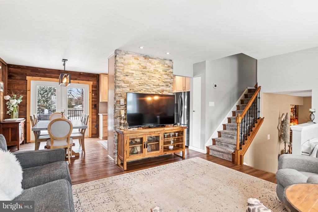 114 Lopax Rd