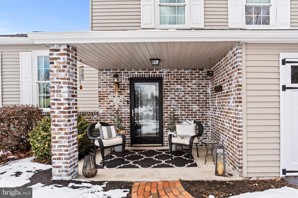 114 Lopax Rd