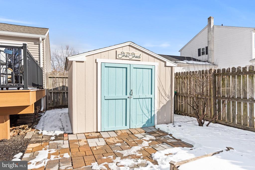 114 Lopax Rd