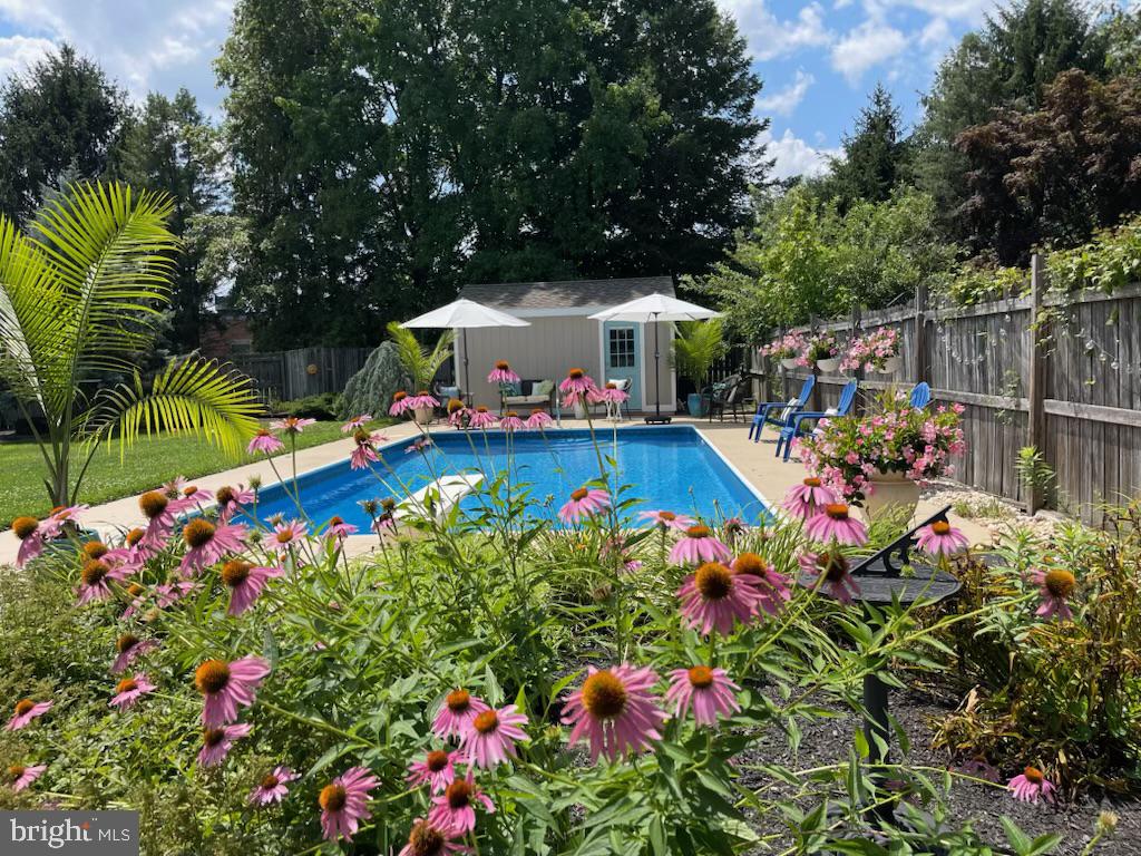 114 Lopax Rd
