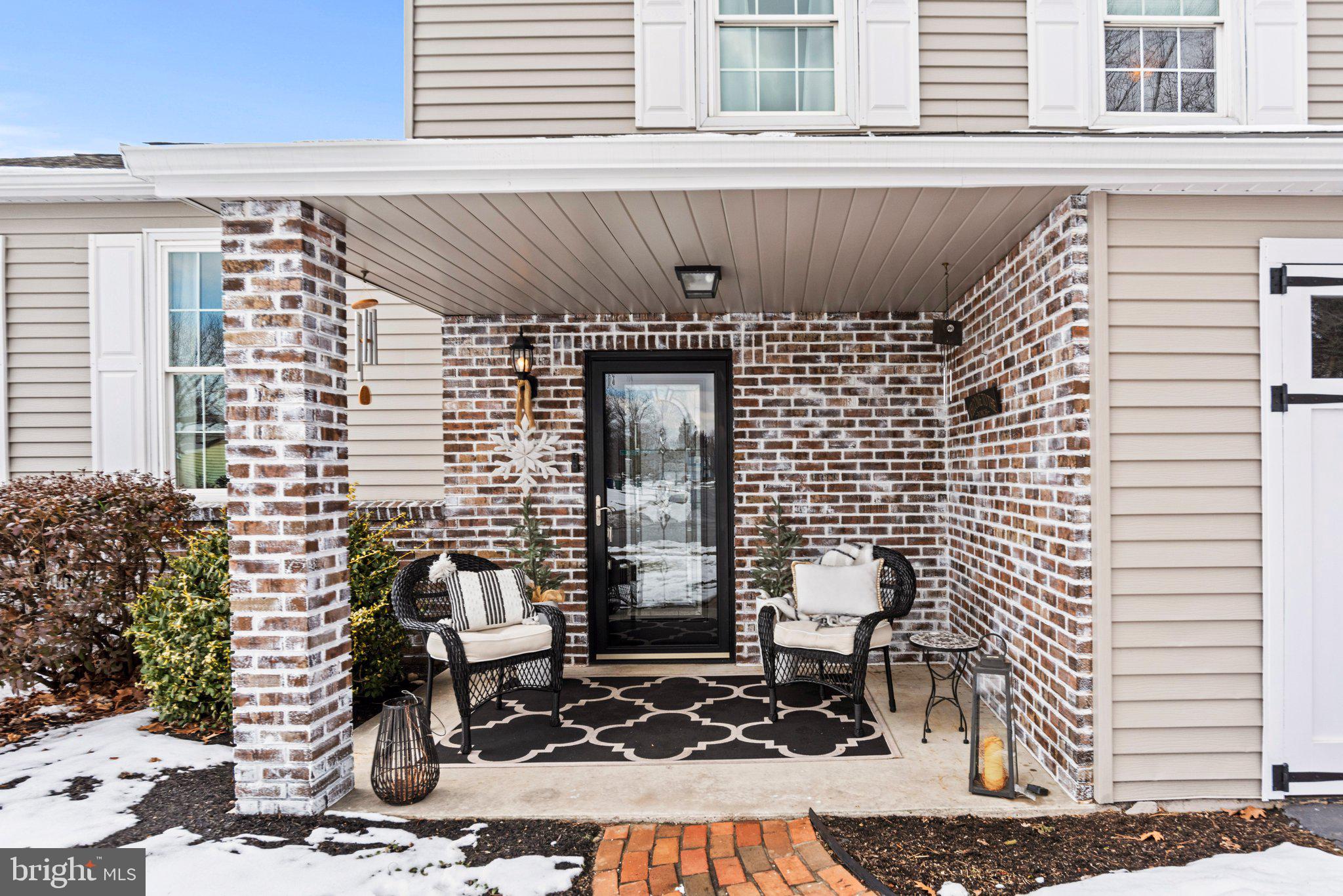 114 Lopax Rd