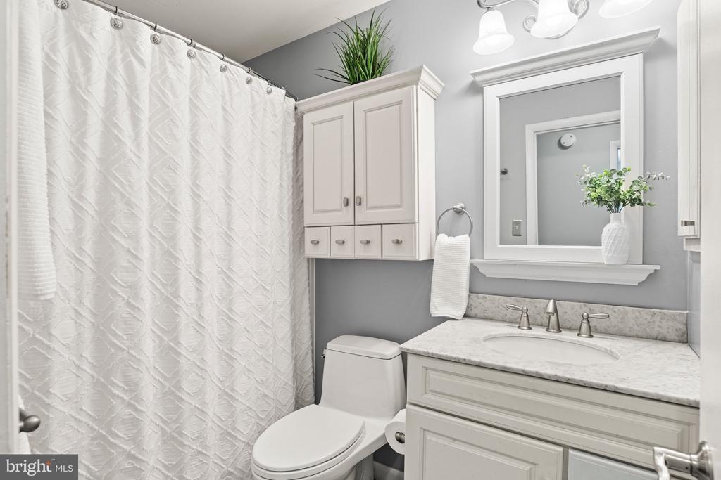 114 Lopax Rd