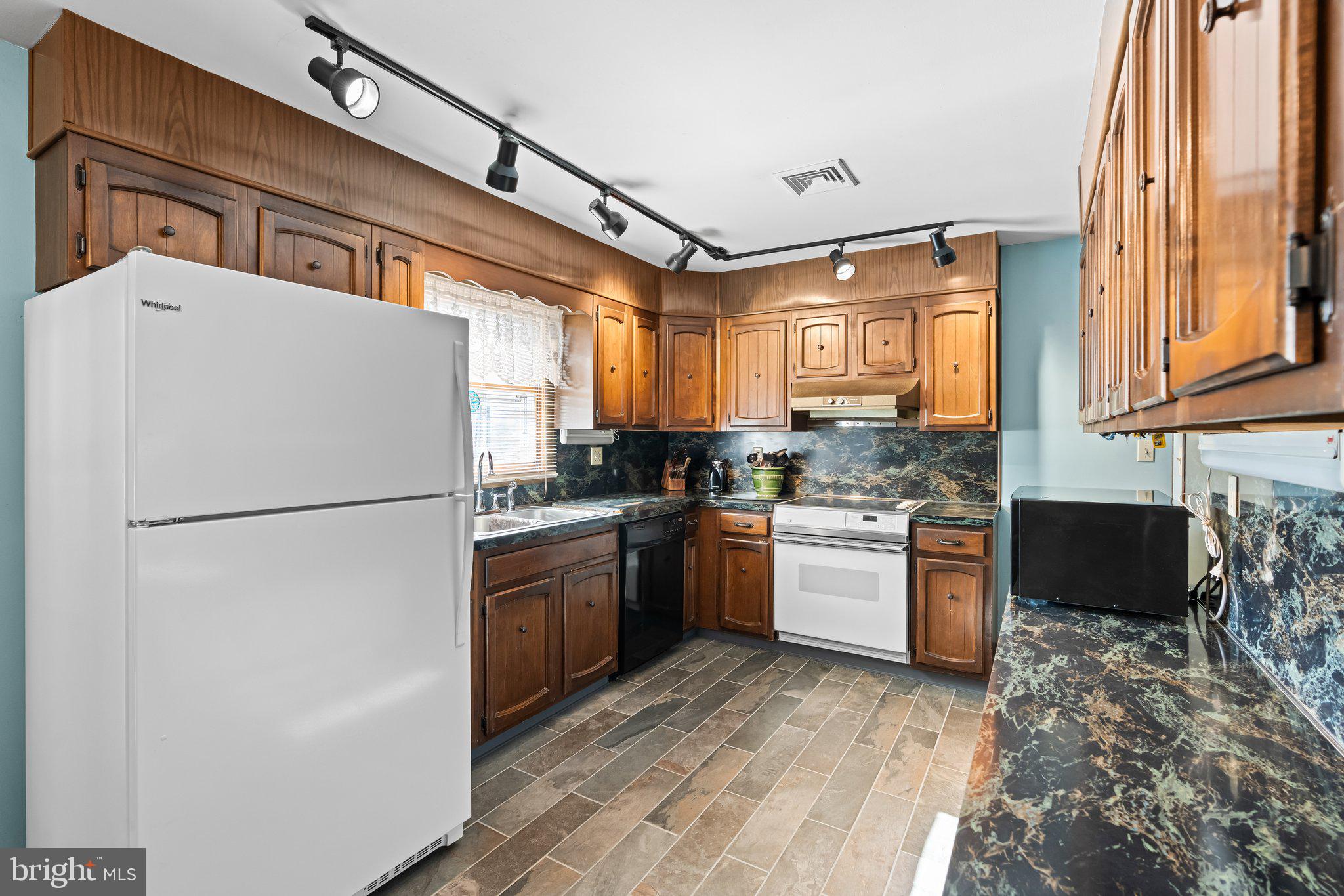 50 Briardale Rd