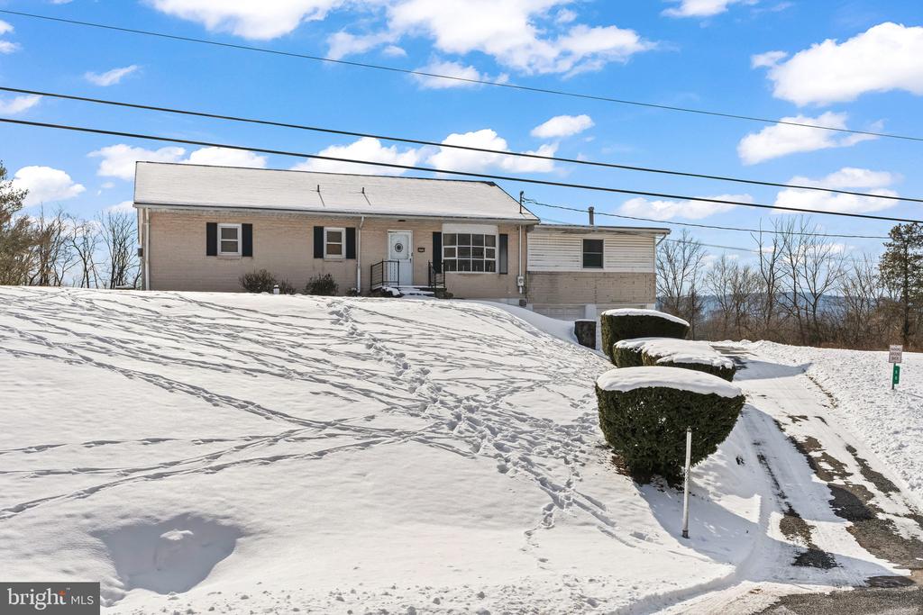 50 Briardale Rd