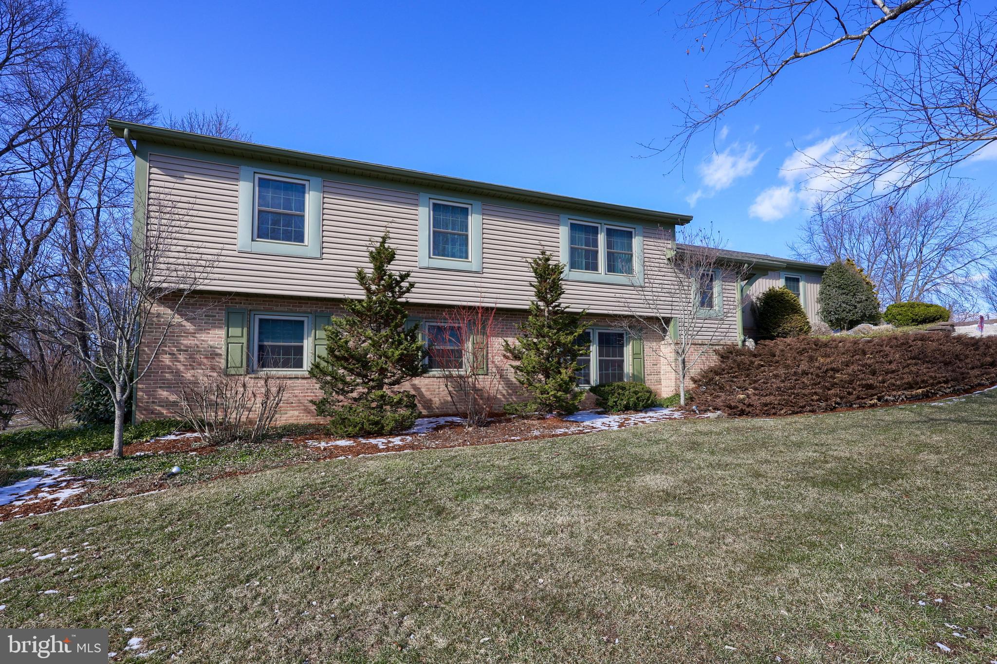 1 Mayapple Dr