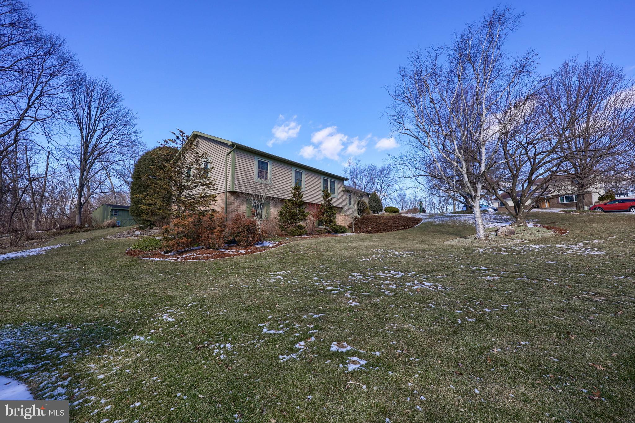 1 Mayapple Dr
