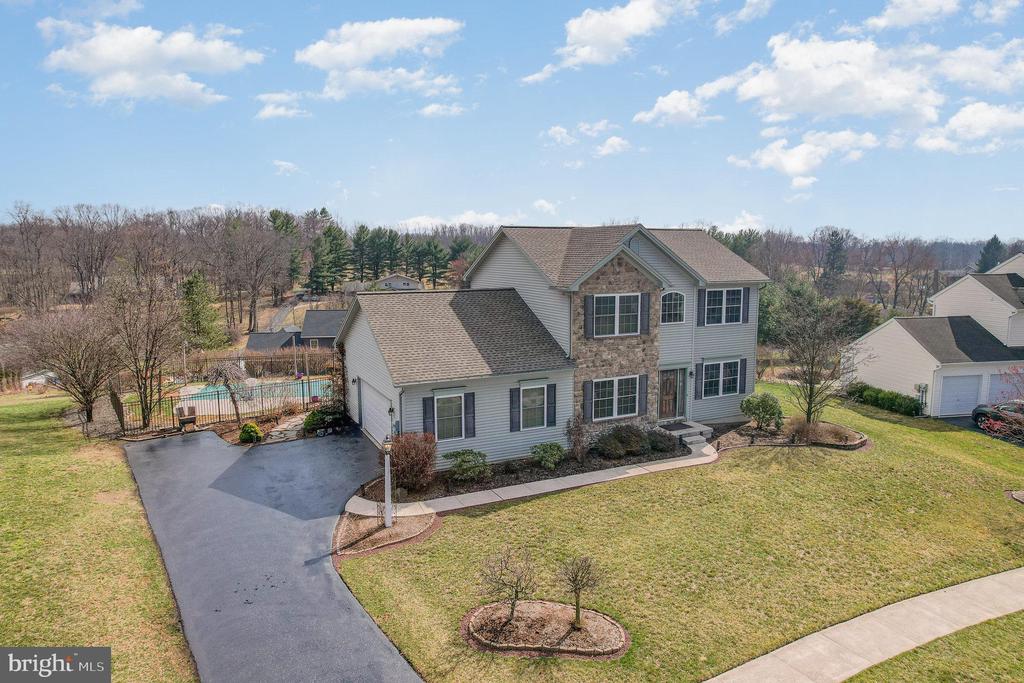 7273 Olde Mill Rd