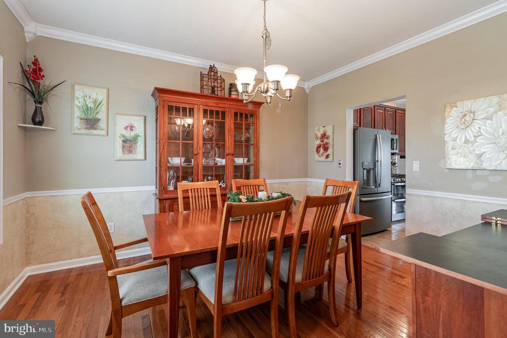 7273 Olde Mill Rd