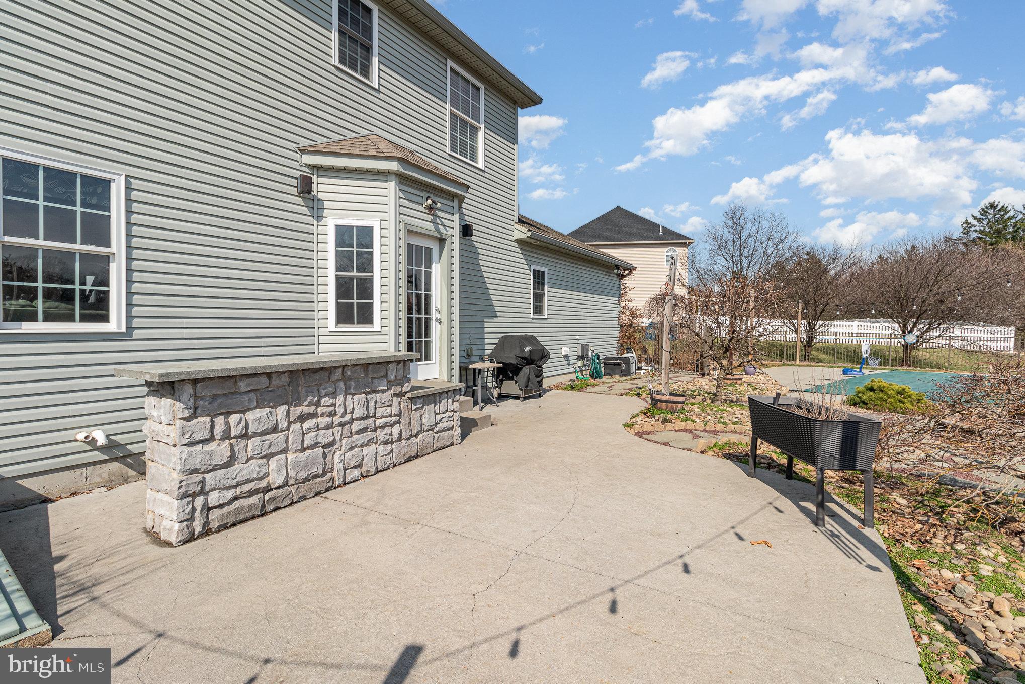 7273 Olde Mill Rd