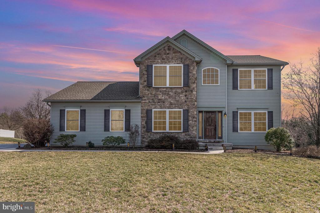 7273 Olde Mill Rd