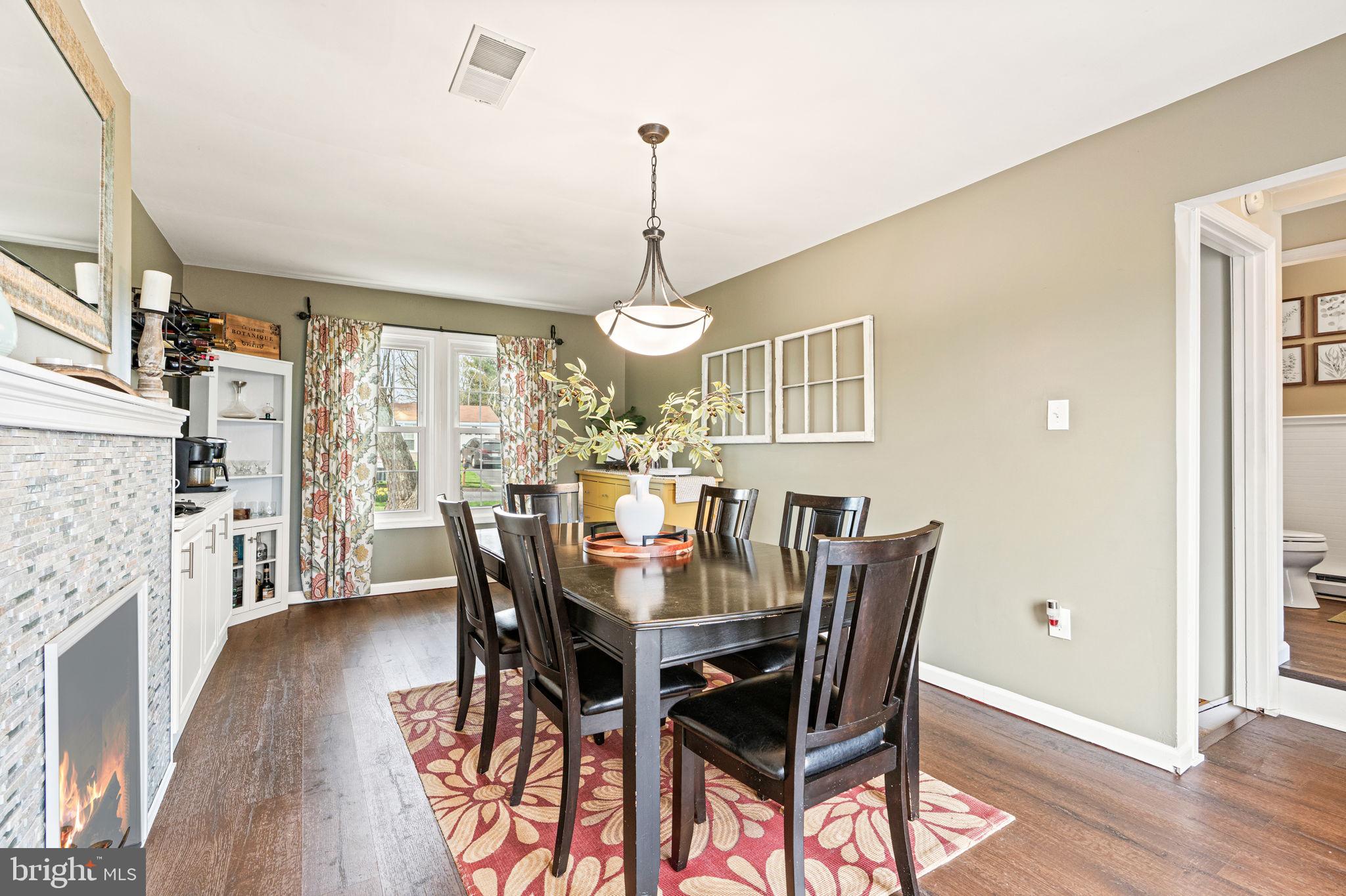 1379 Wandering Way