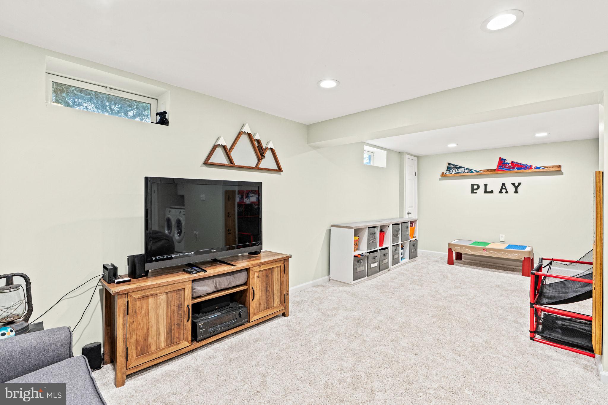 1379 Wandering Way