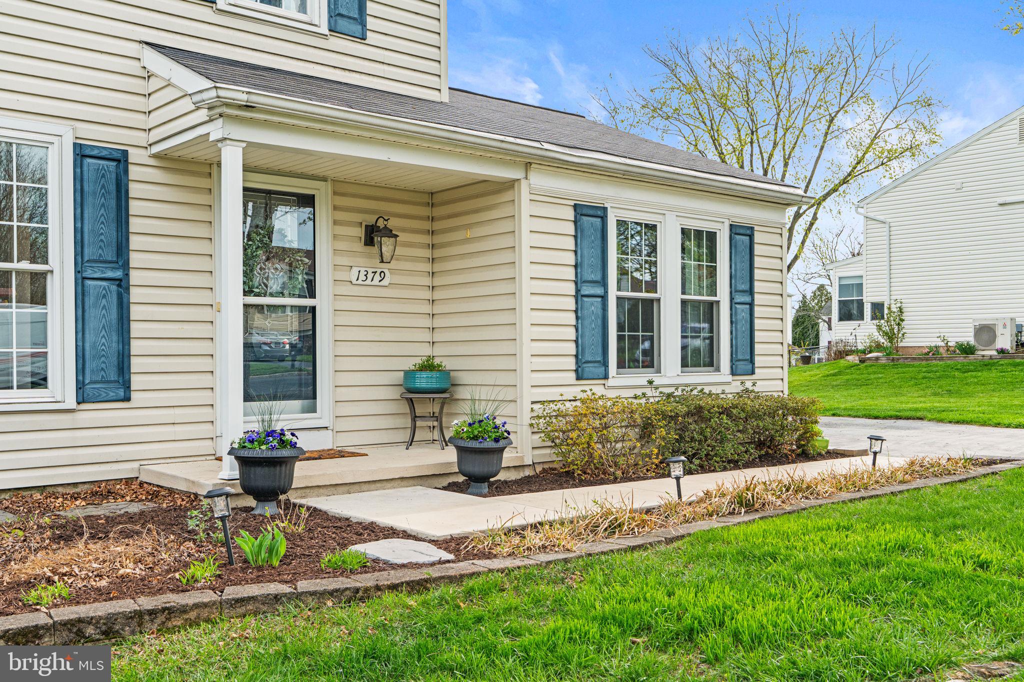1379 Wandering Way