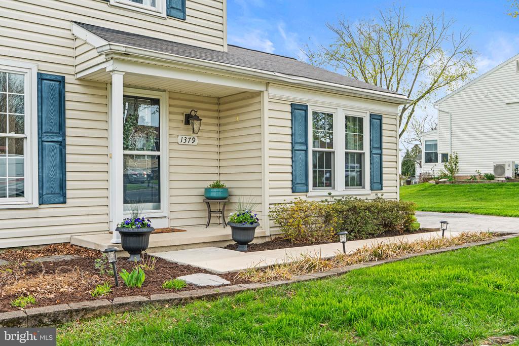 1379 Wandering Way