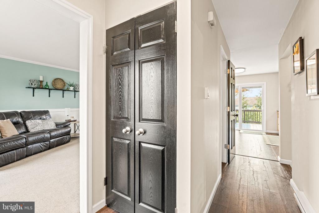 1379 Wandering Way
