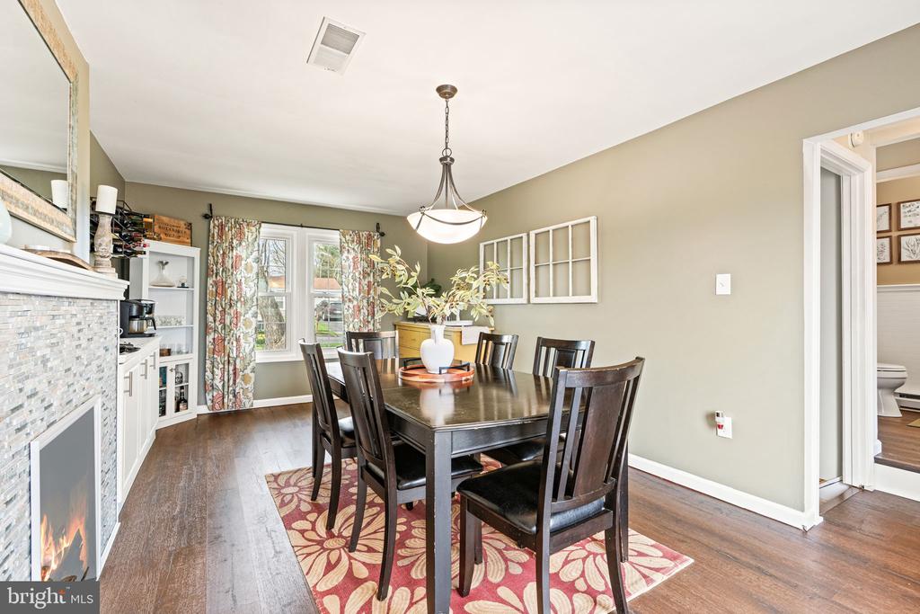1379 Wandering Way
