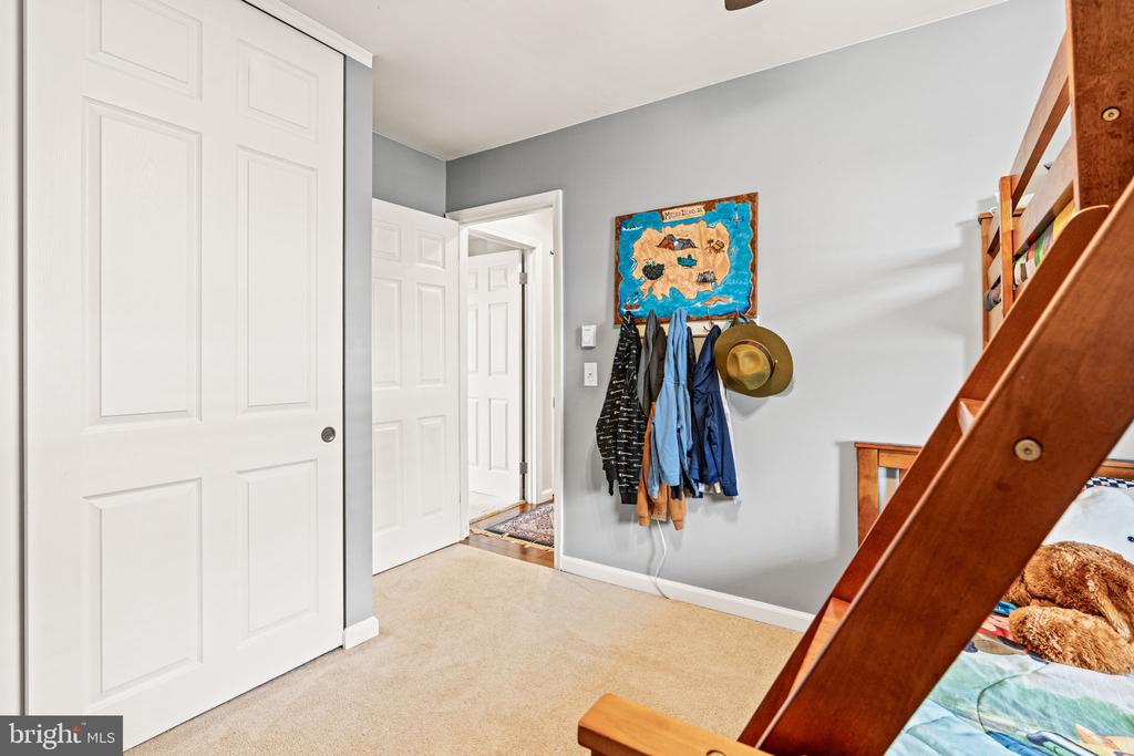 1379 Wandering Way