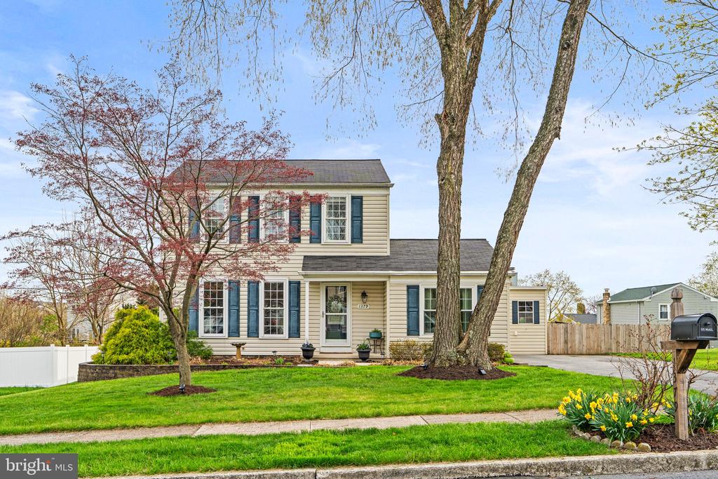 1379 Wandering Way