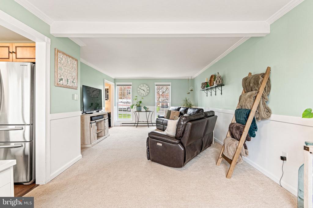 1379 Wandering Way