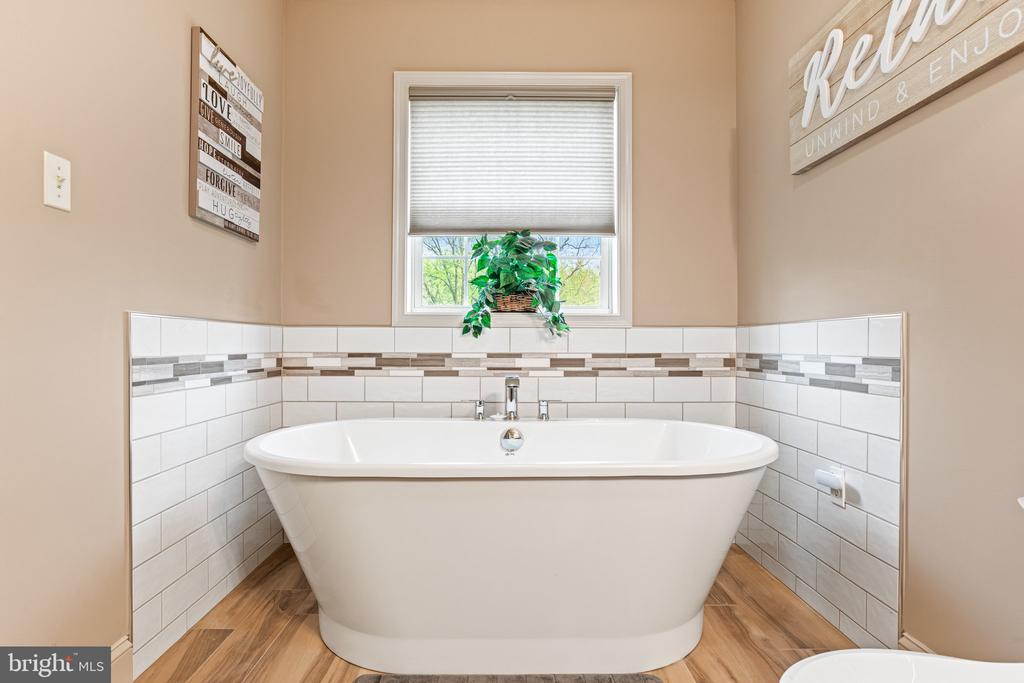 159 Dividing Ridge Rd