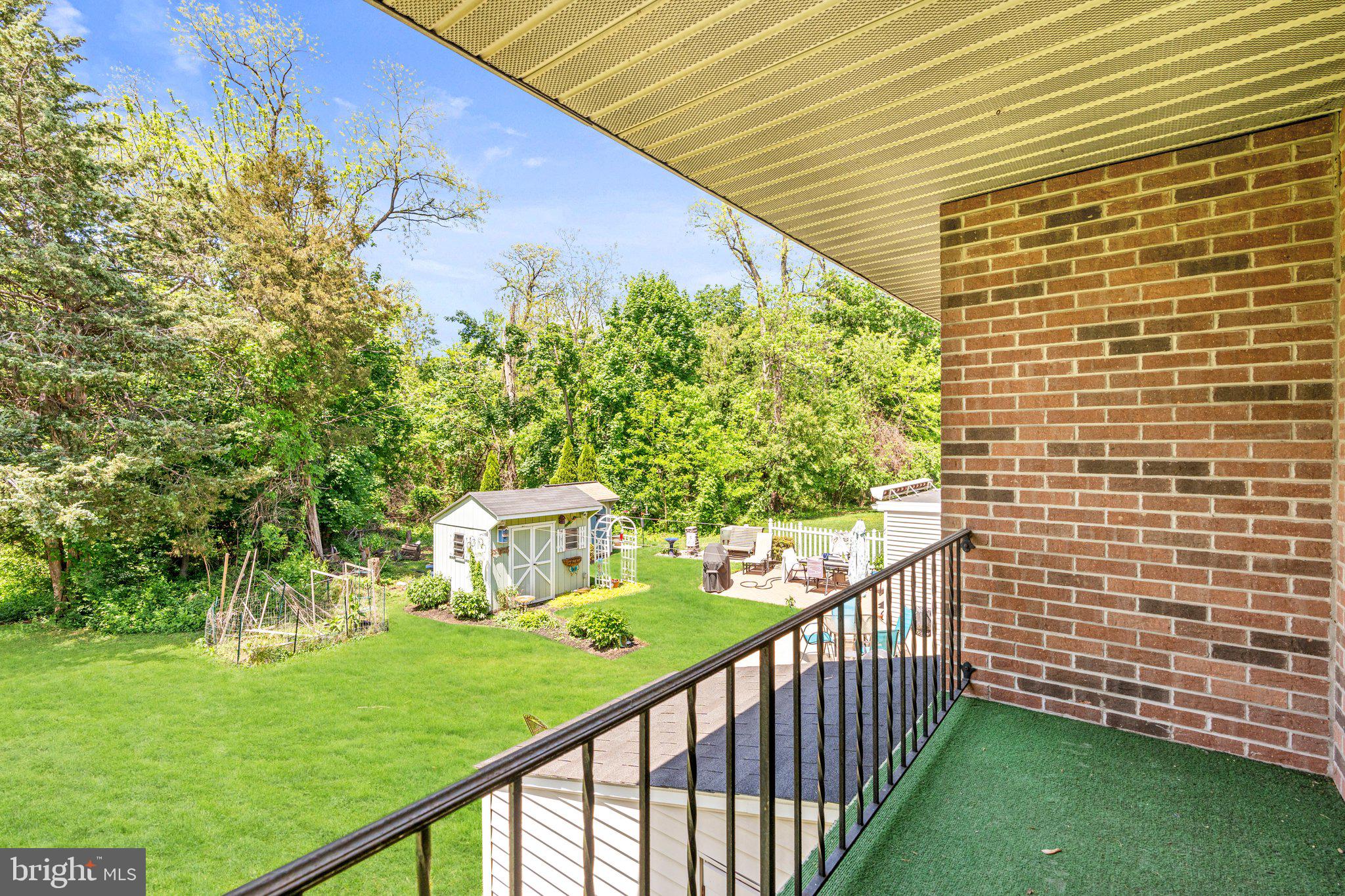 525 Mountain View Rd