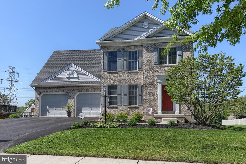 109 Doreen Dr
