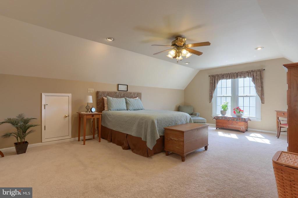 109 Doreen Dr