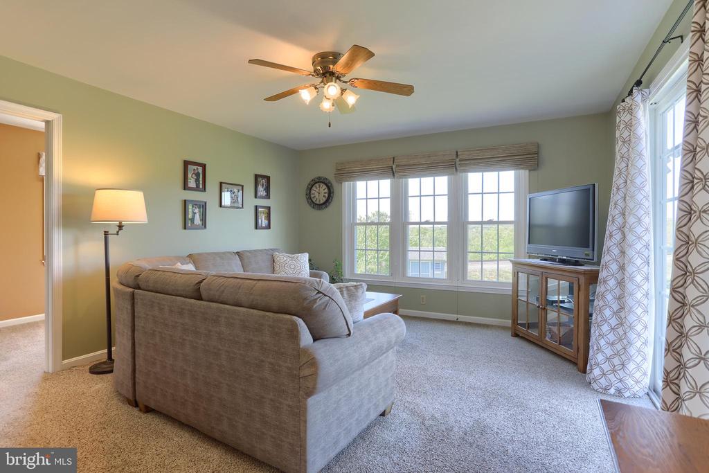 109 Doreen Dr