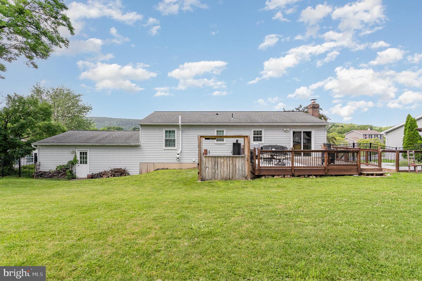 5071 Carrollton Dr