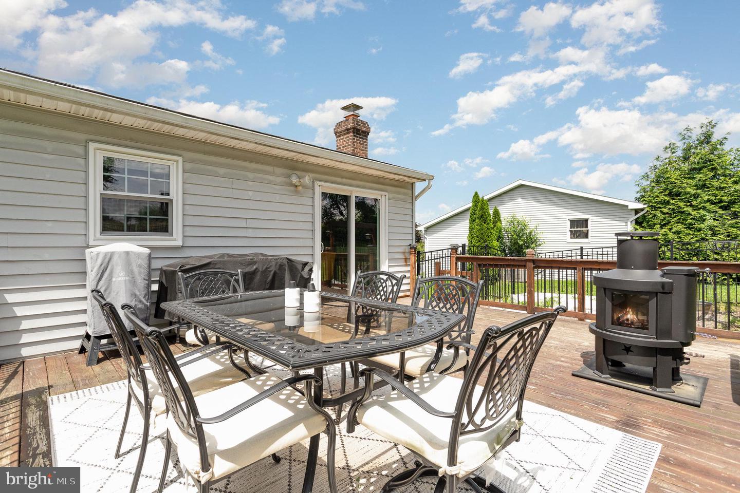5071 Carrollton Dr