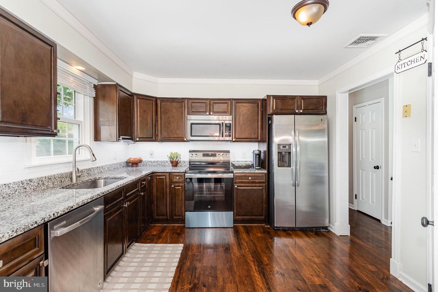 5071 Carrollton Dr