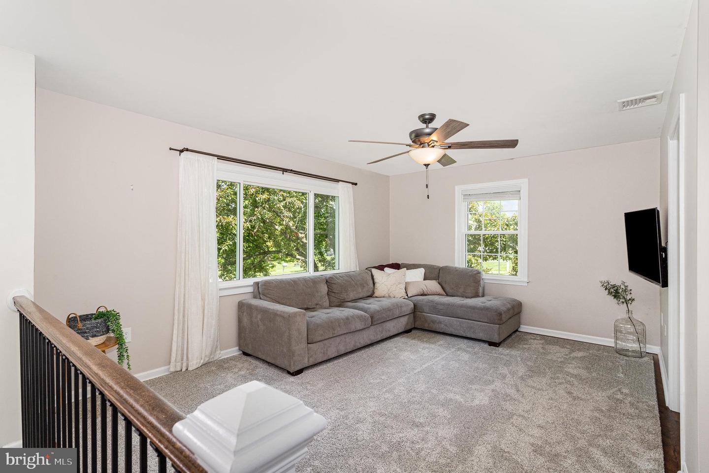 5071 Carrollton Dr