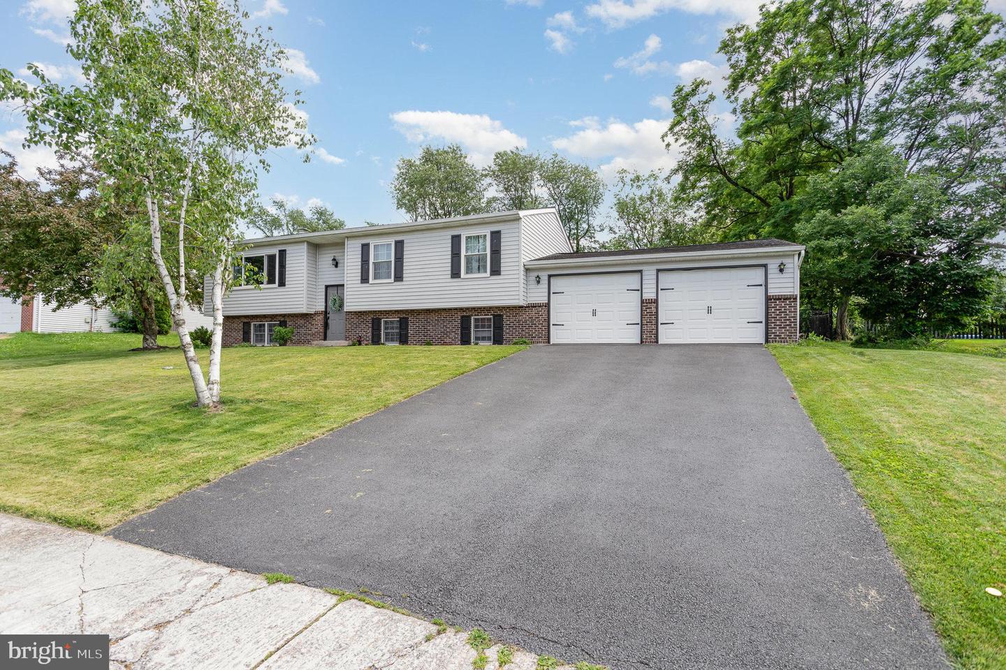 5071 Carrollton Dr
