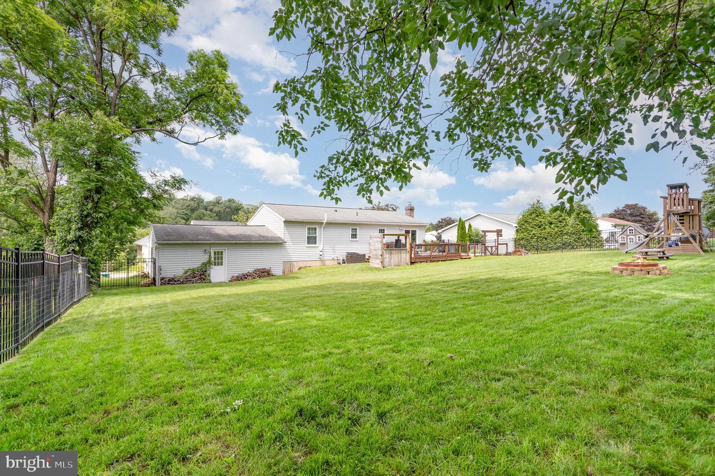 5071 Carrollton Dr