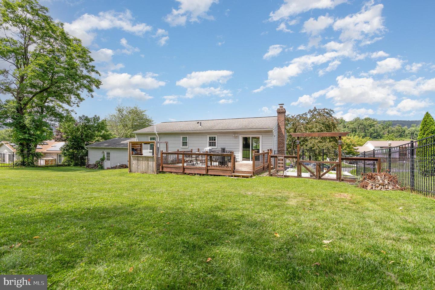 5071 Carrollton Dr