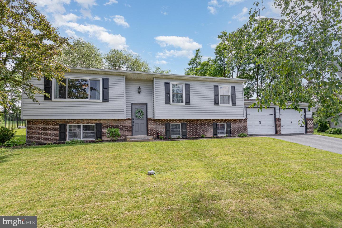 5071 Carrollton Dr