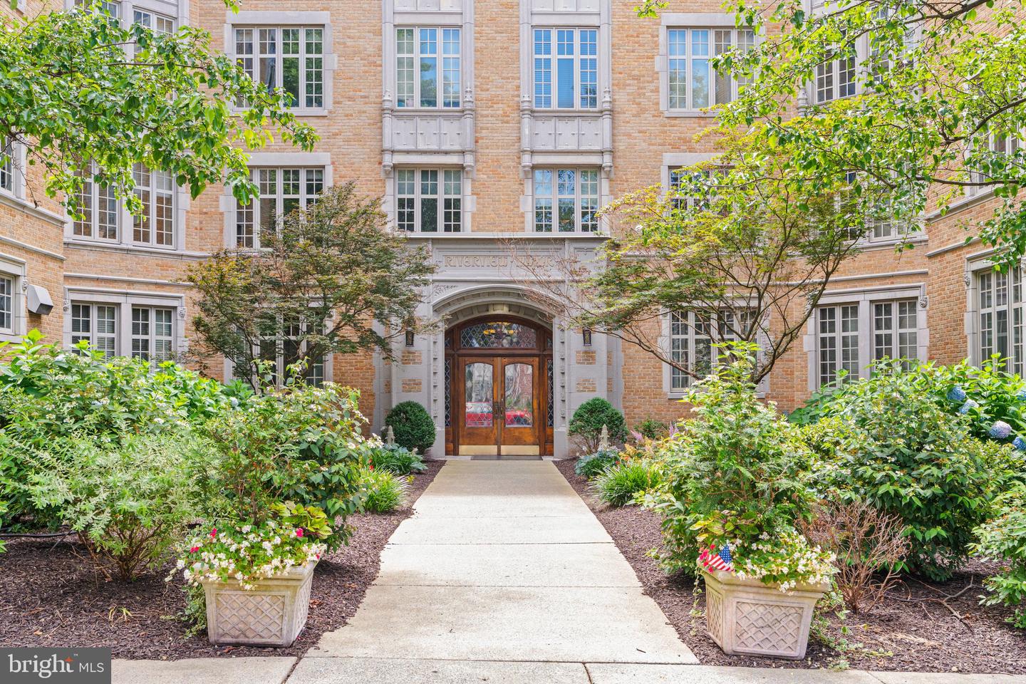 1525 N Front St #506