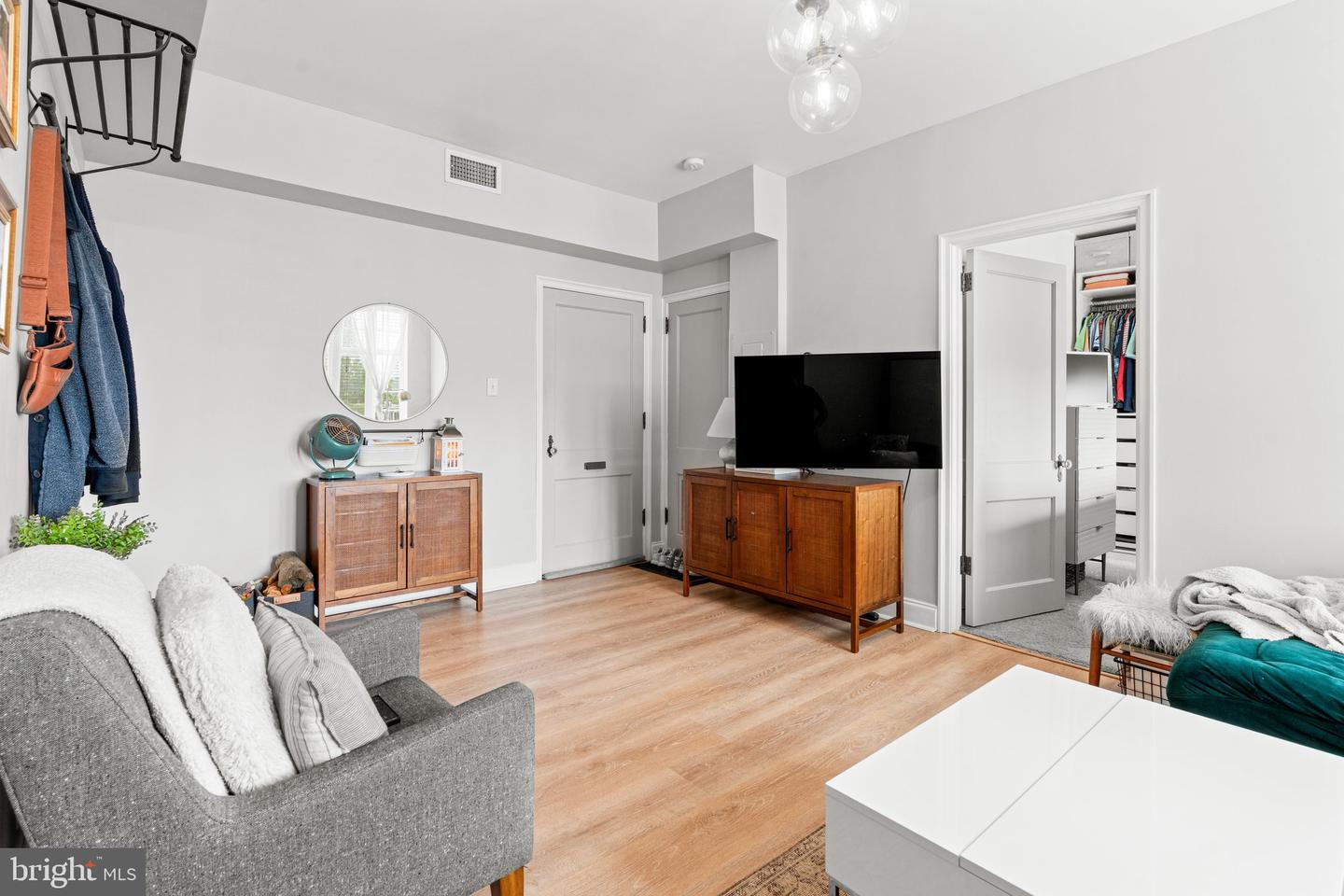 1525 N Front St #506