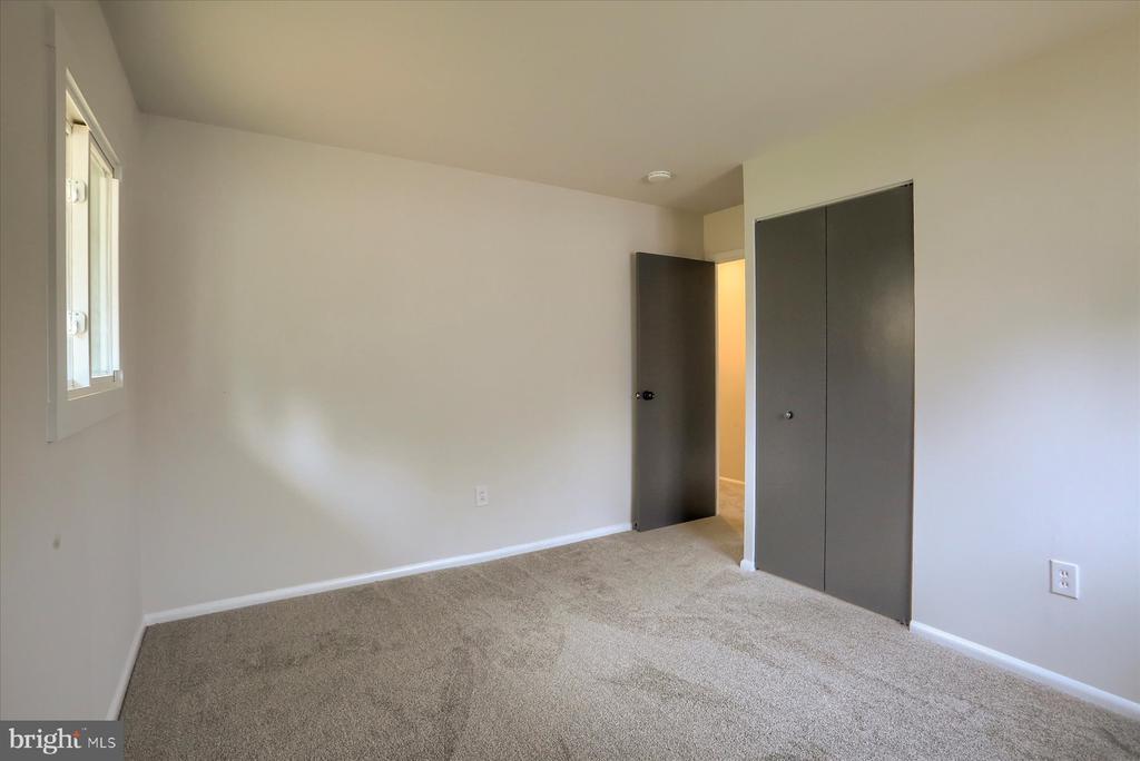 3616 CANTERBURY ROAD
